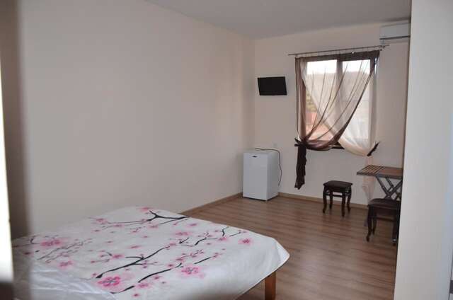Гостевой дом Mercury Guest House Сухум-12